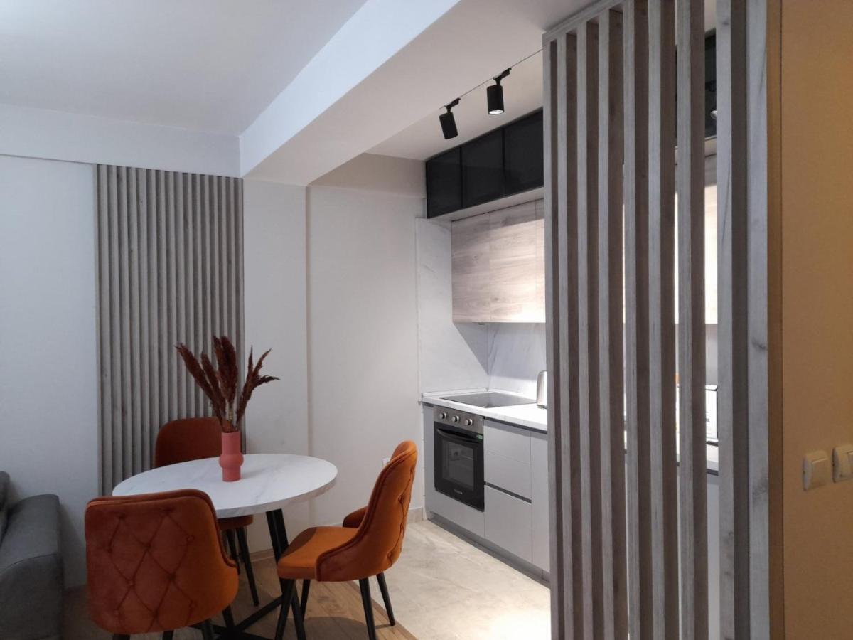 Centar Two Apartment Skopje Eksteriør billede