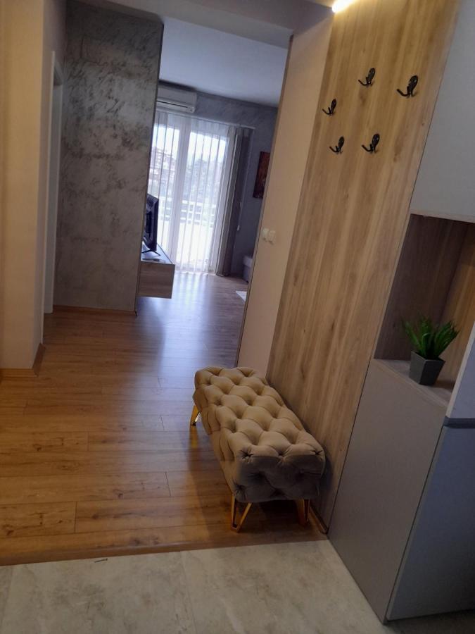 Centar Two Apartment Skopje Eksteriør billede