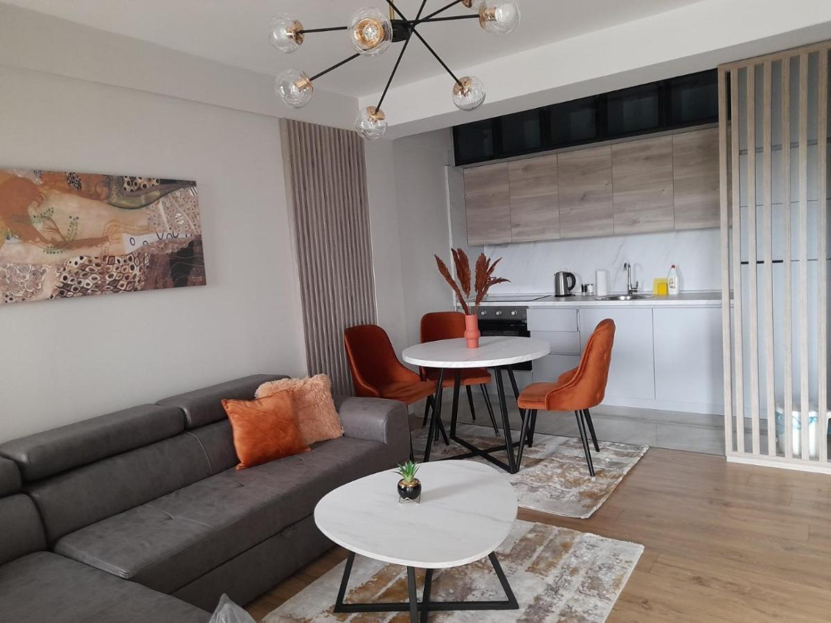 Centar Two Apartment Skopje Eksteriør billede